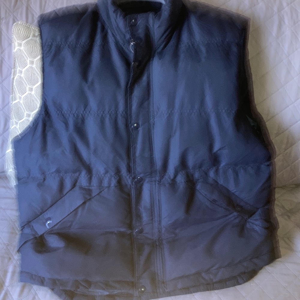 St John’s Bay vest
